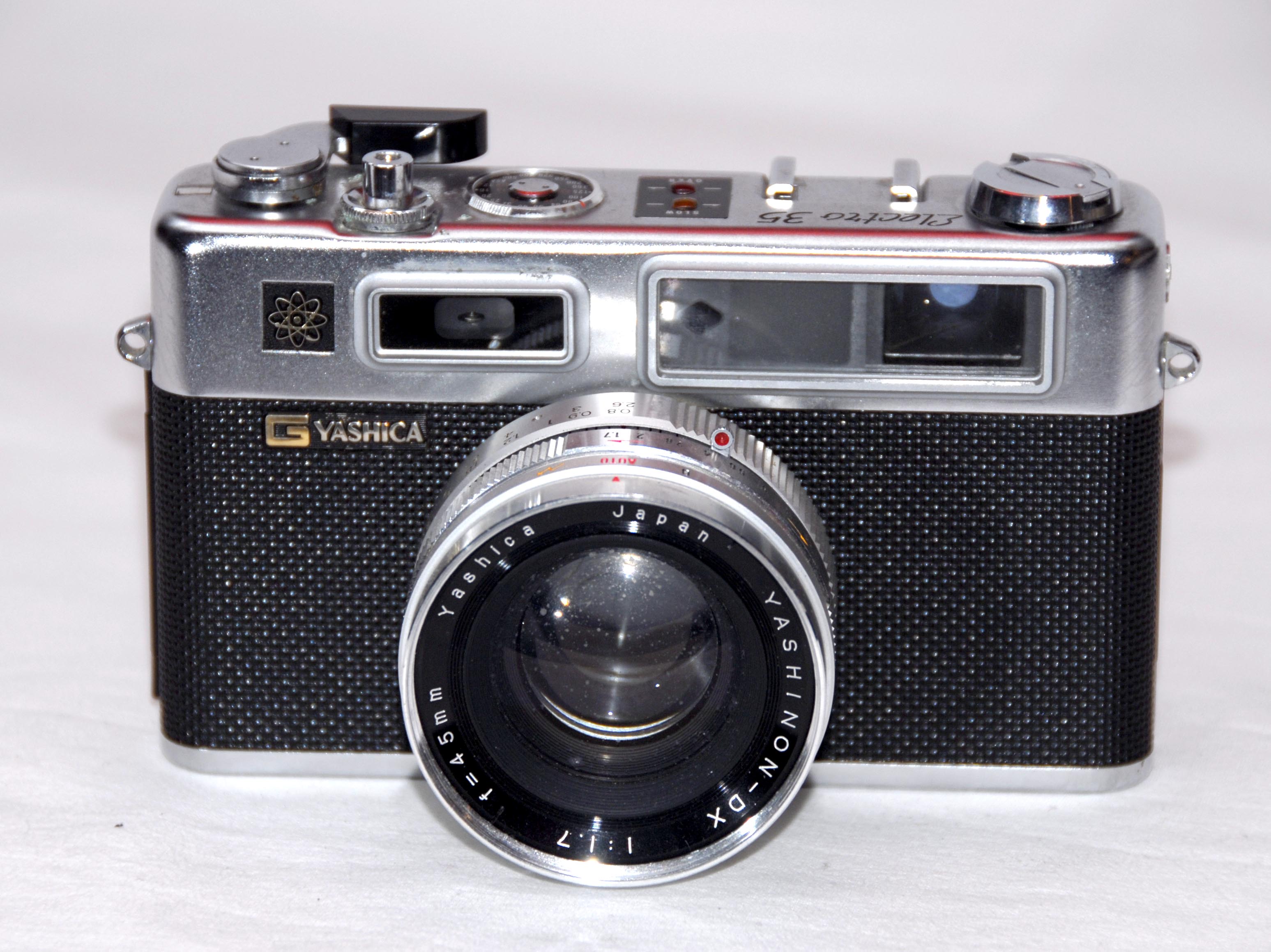 YASHICA ELECTRO 35